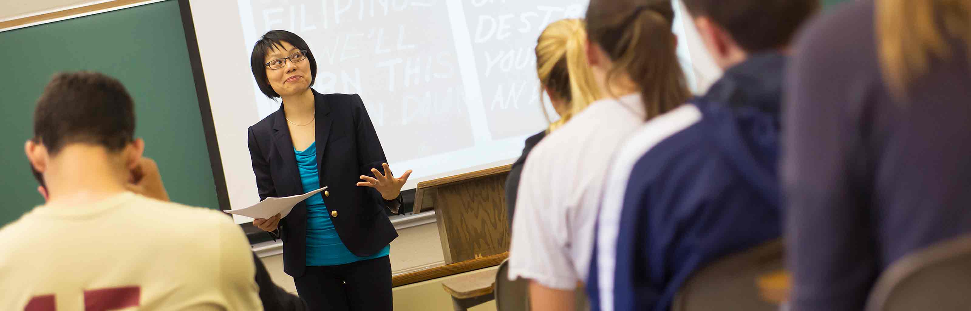 Ellen Wu teaching a group of undergraduates
